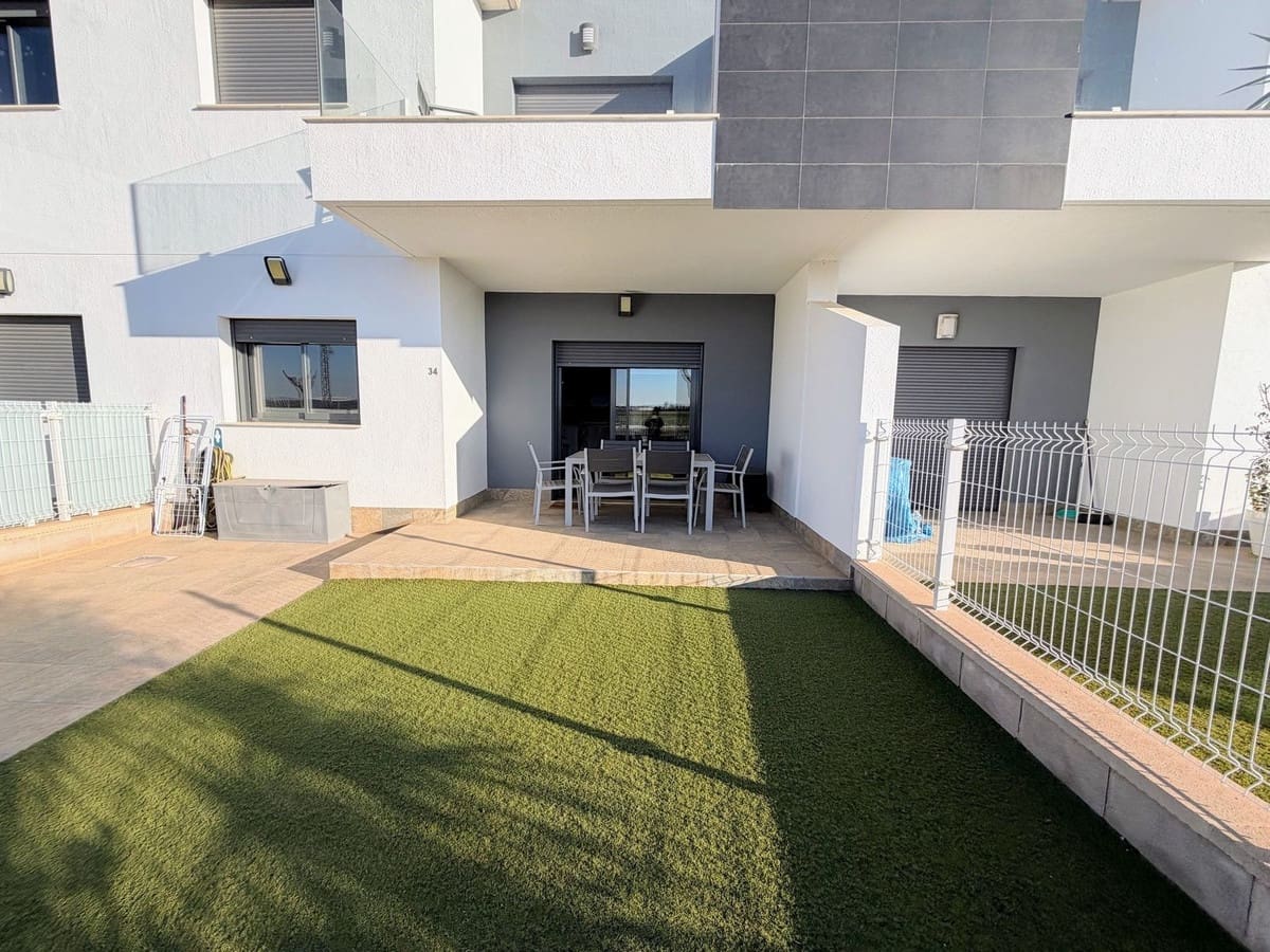 2 bedroom Apartment for sale in Pilar de la Horadada - € 219,900 (Ref: 9465052)