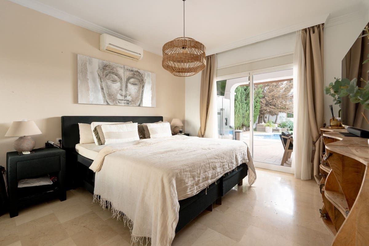 4 bedroom Villa for sale in La Capellania - € 1,199,000 (Ref: 9465053)