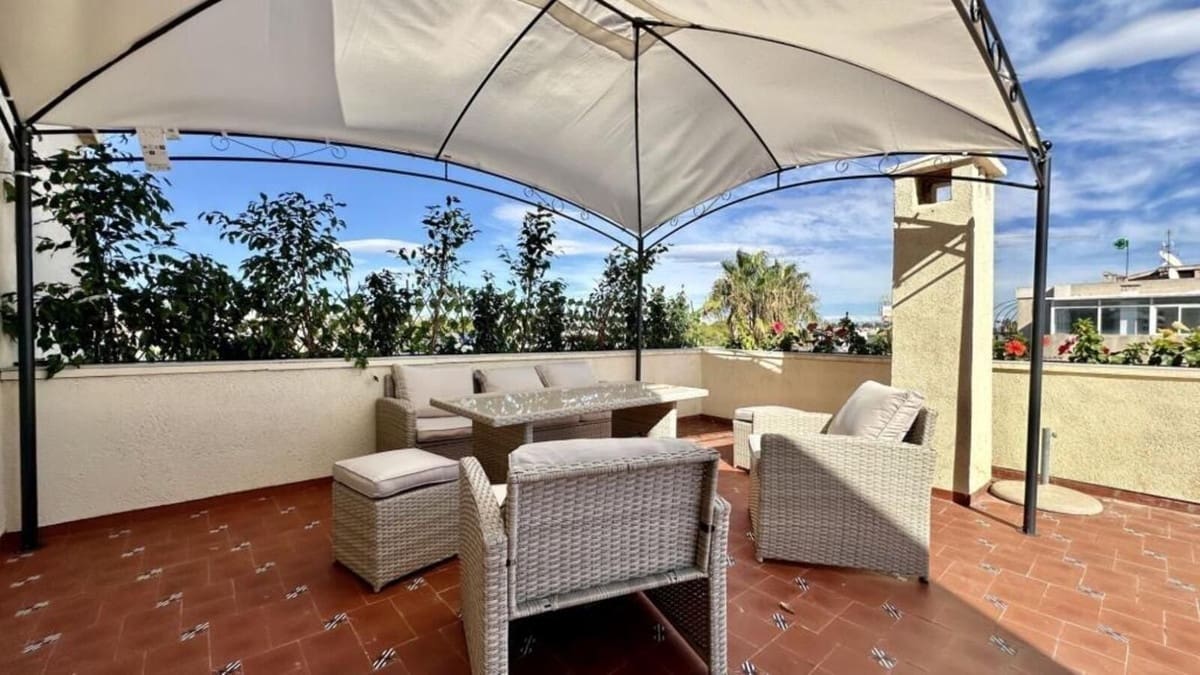 2 soverom Penthouse til salgs i Torrevieja - € 247 000 (Ref: 9465055)