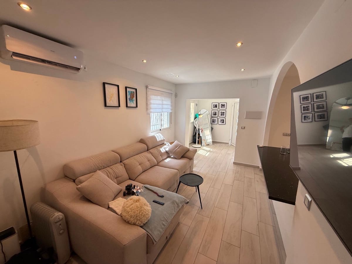 2 camera da letto Villa in vendita in Villamartin - 279.000 € (Rif: 9465059)