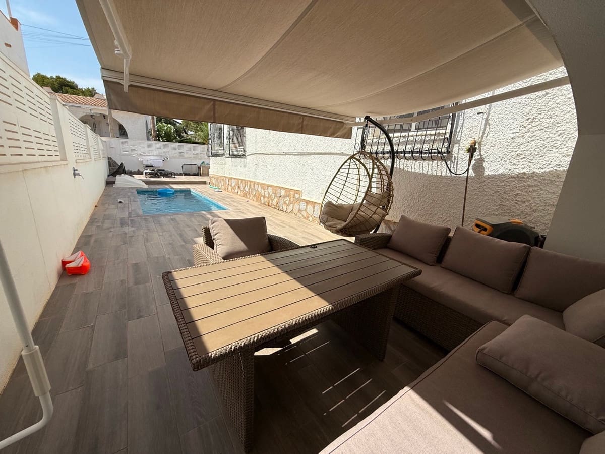 2 camera da letto Villa in vendita in Villamartin - 279.000 € (Rif: 9465059)