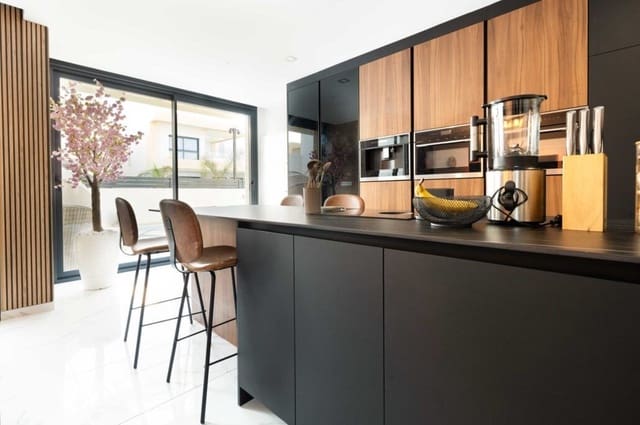 3 bedroom Villa for sale in Los Montesinos - € 399,000 (Ref: 9465063)