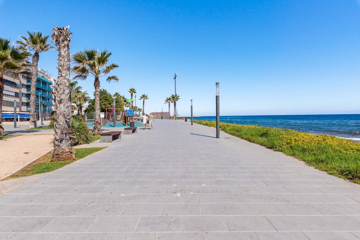 4 sovrum Lägenhet till salu i Torrevieja - 895 000 € (Ref: 9465066)