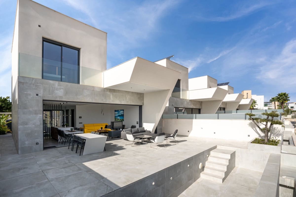 5 quarto Moradia para venda em Ciudad Quesada - 850 000 € (Ref: 9465069)