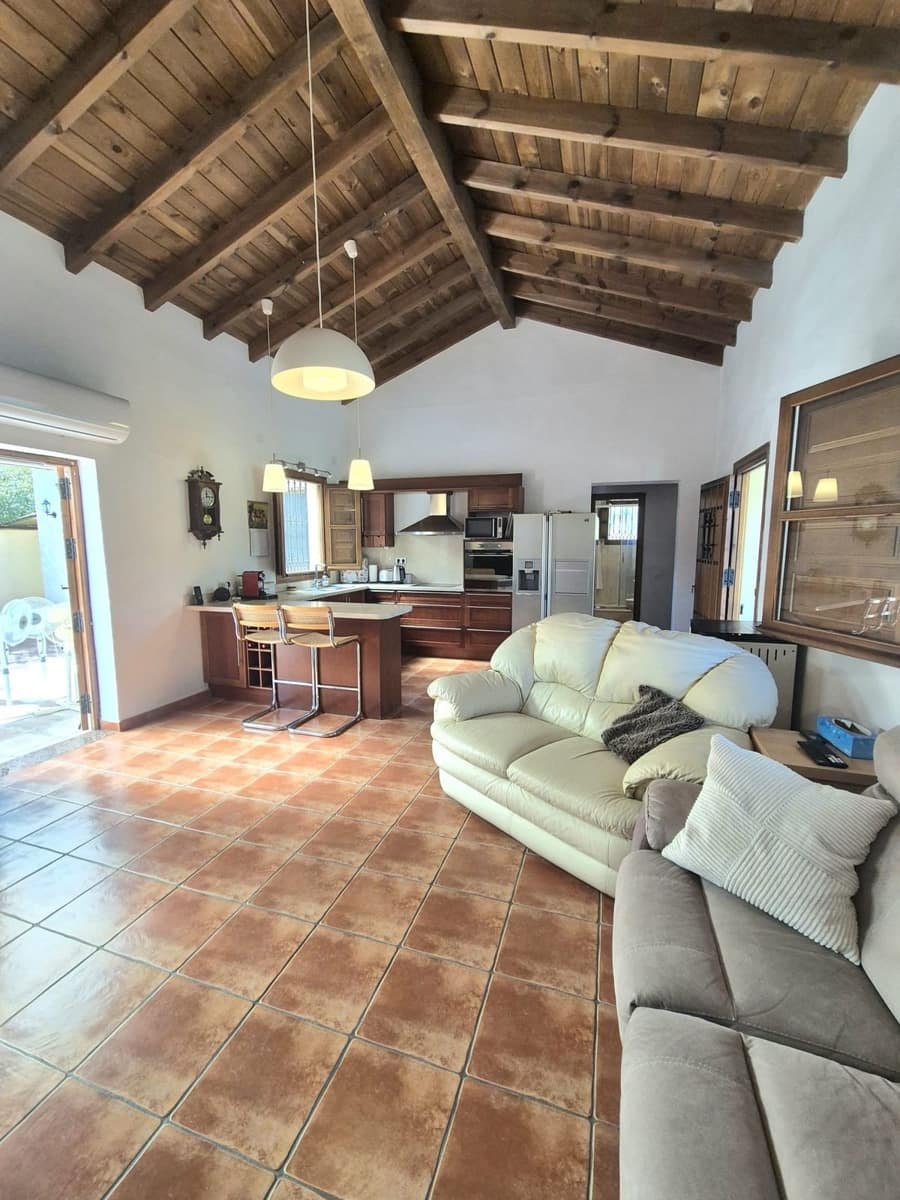 2 soveværelse Villa til salg i Coin - € 475.000 (Ref: 9467872)