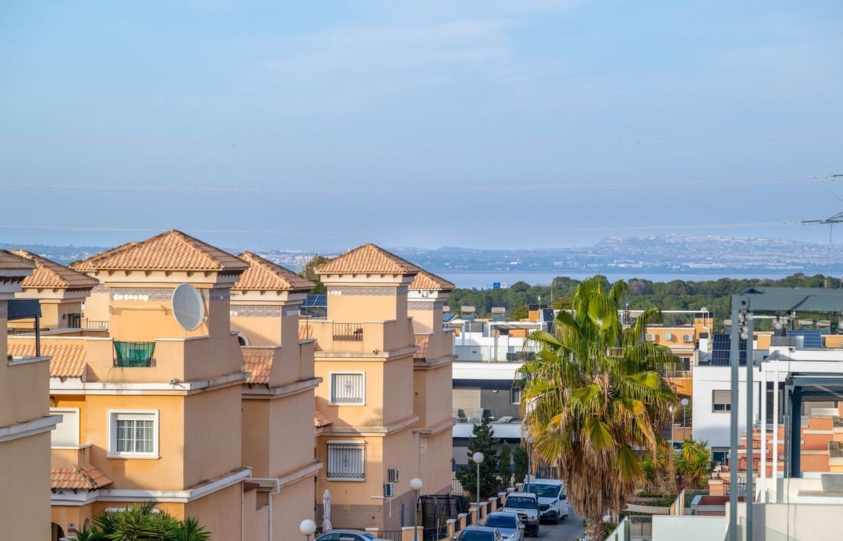 3 soverom Villa til salgs i Orihuela Costa - € 379 900 (Ref: 9467873)