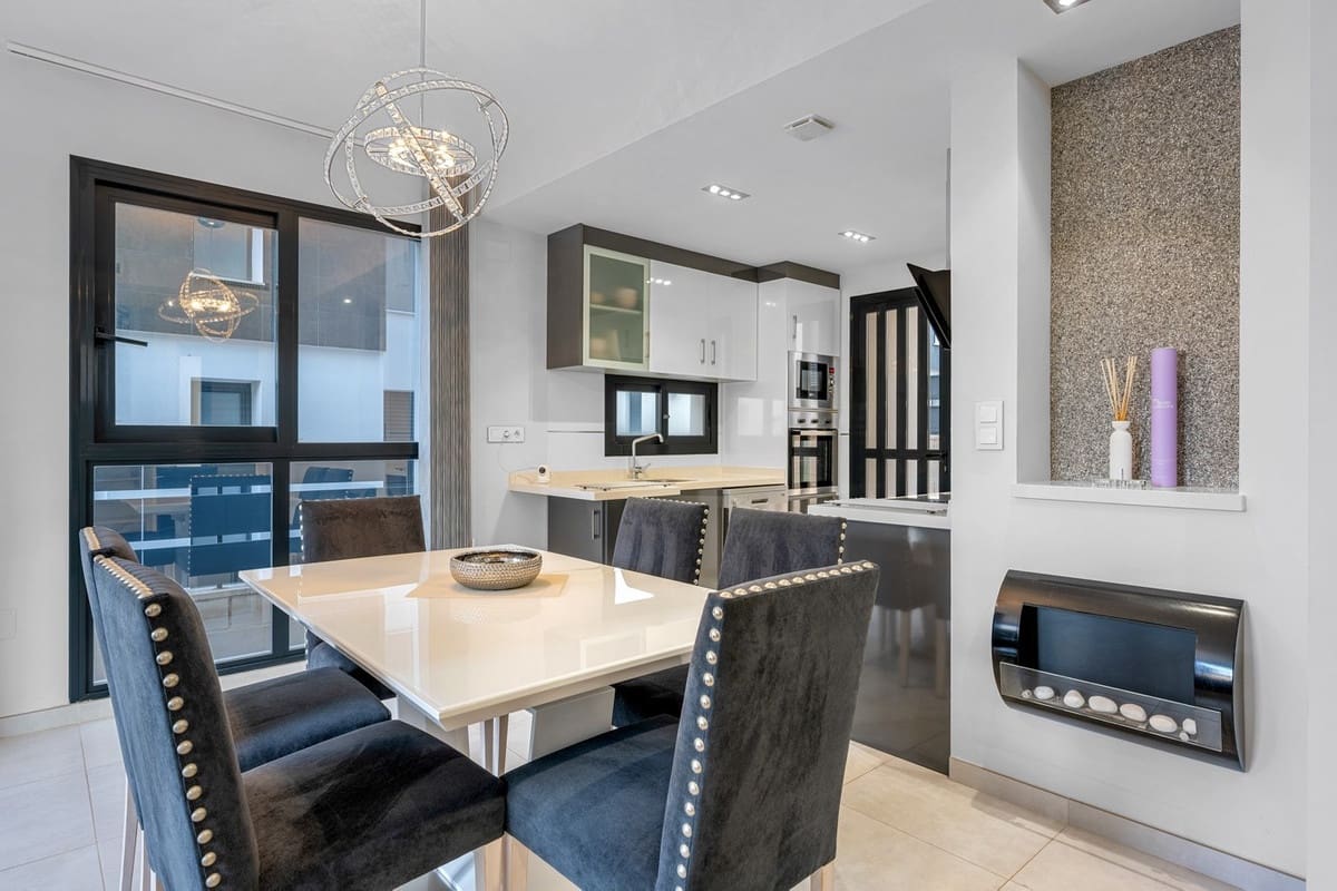 3 soverom Villa til salgs i Orihuela Costa - € 379 900 (Ref: 9467873)