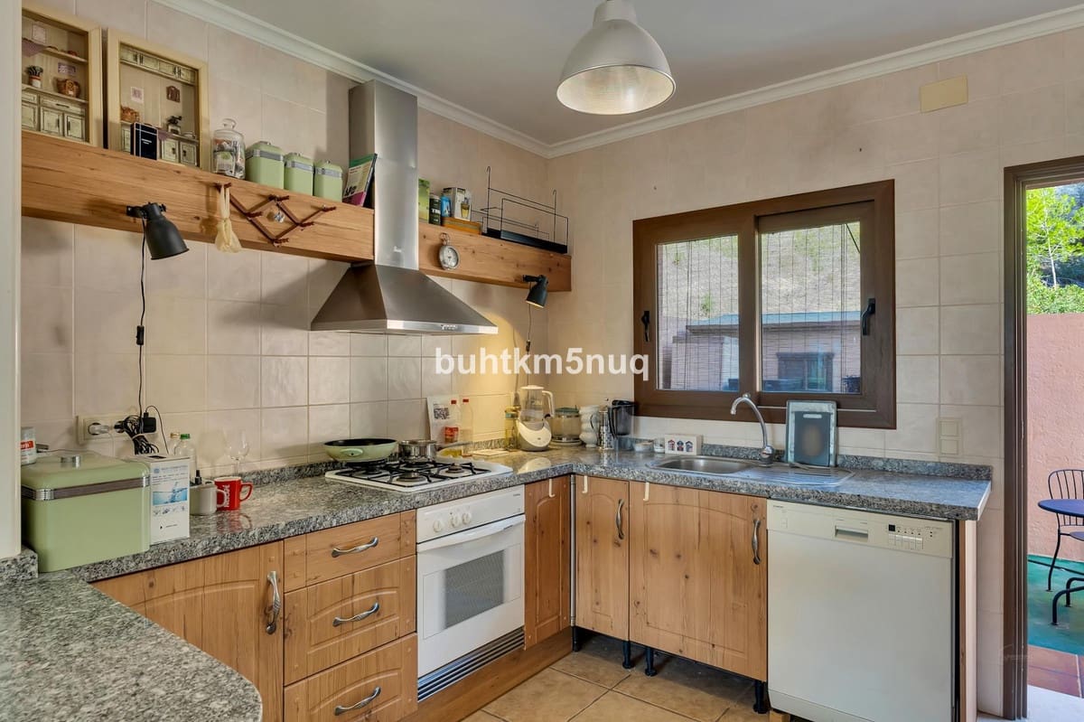 3 makuuhuone Maalaistalo myytävänä paikassa Calpe / Calp - 330 000 € (Ref: 9467876)