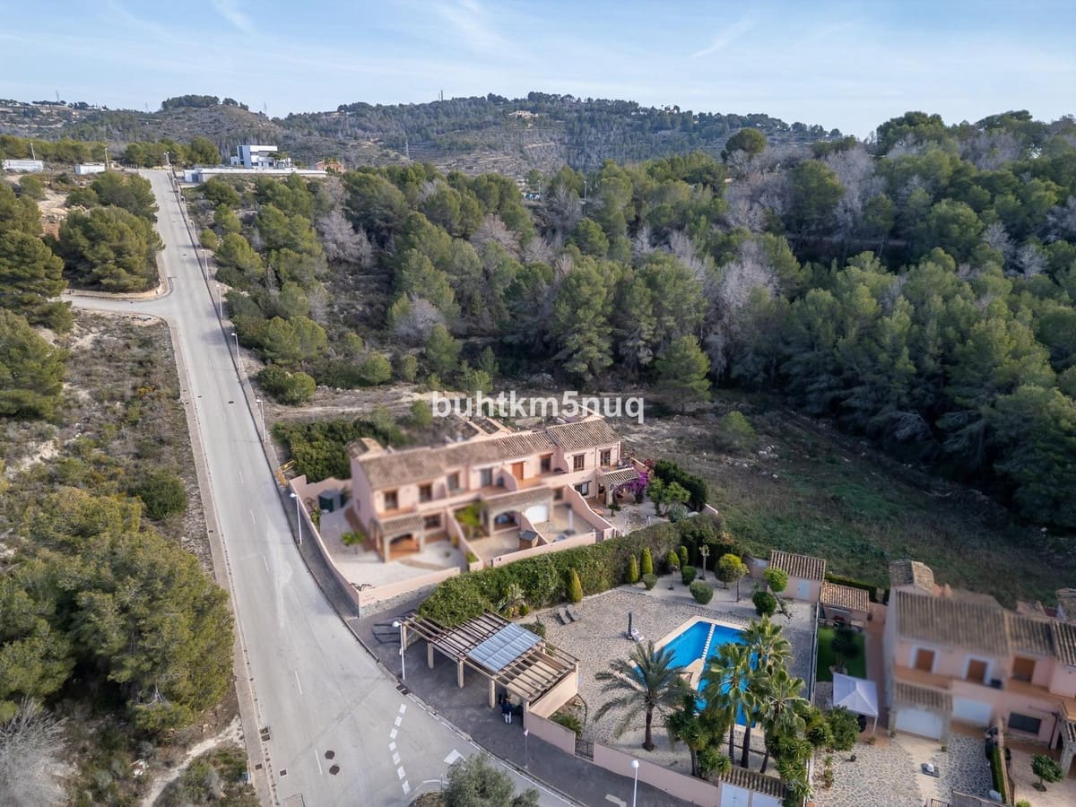 3 makuuhuone Maalaistalo myytävänä paikassa Calpe / Calp - 330 000 € (Ref: 9467876)