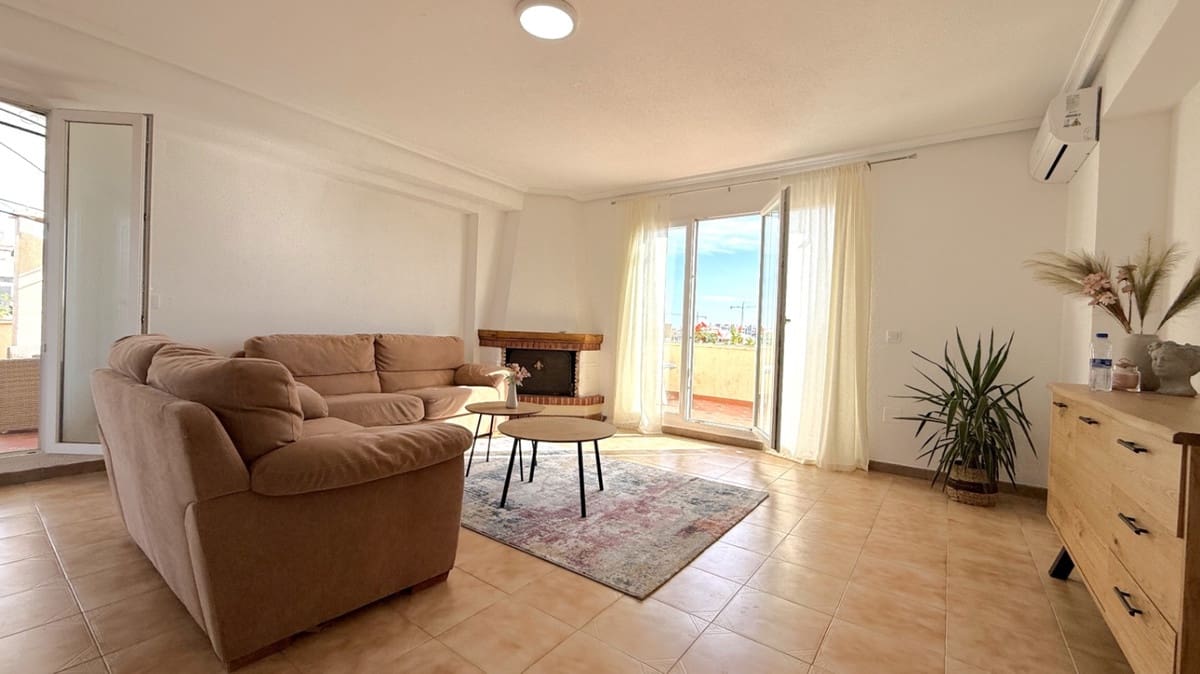 2 chambre Penthouse à vendre à Torrevieja - 247 000 € (Ref: 9467877)
