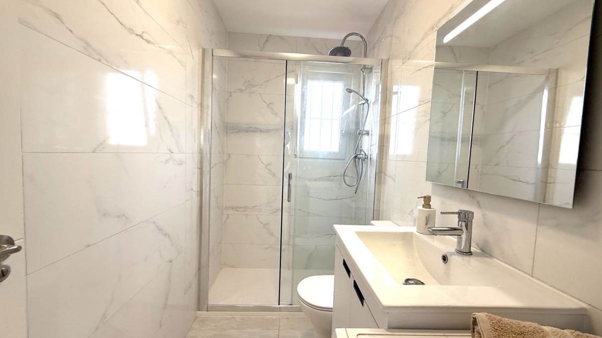 2 chambre Penthouse à vendre à Torrevieja - 247 000 € (Ref: 9467877)