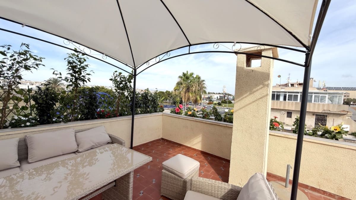 2 chambre Penthouse à vendre à Torrevieja - 247 000 € (Ref: 9467877)