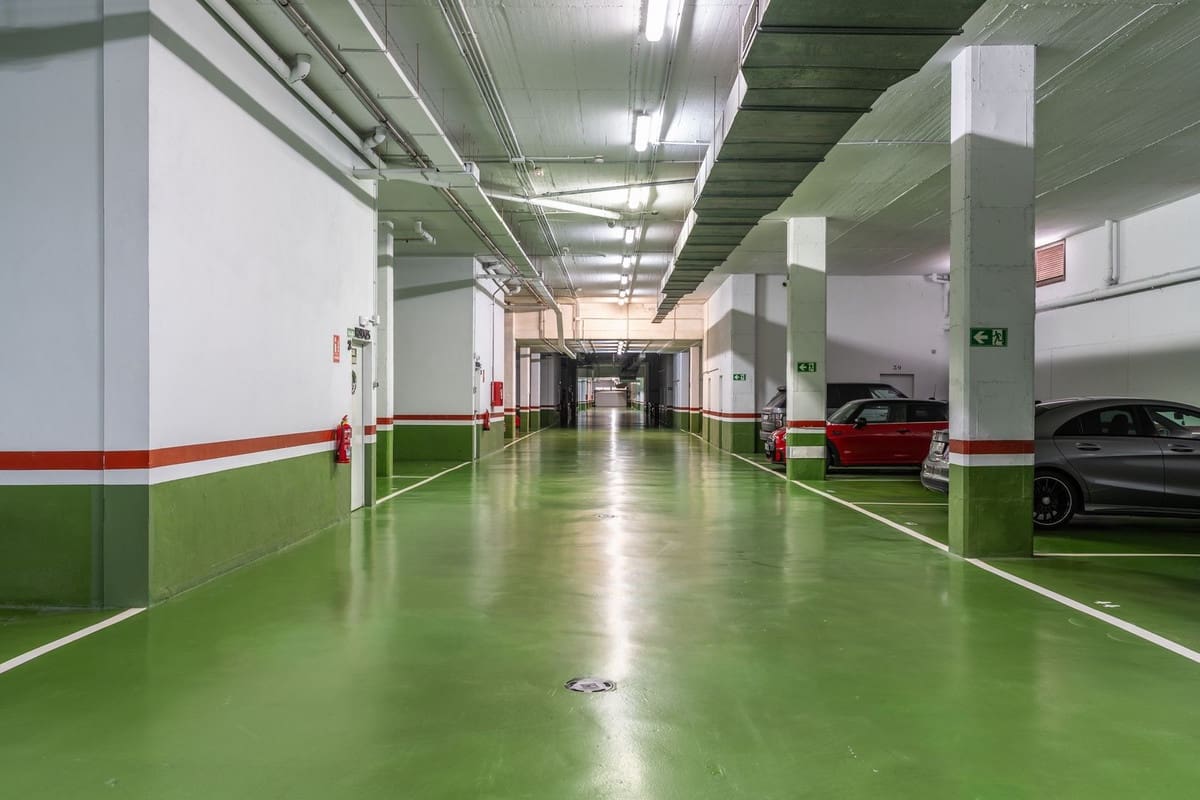 Apartamento de 2 habitaciones en Estepona en venta - 1.400.000 € (Ref: 9467878)