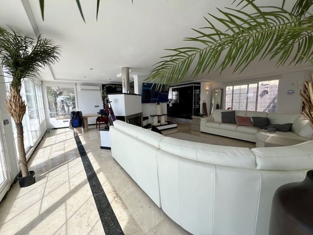 5 bedroom Villa for sale in El Chaparral, Mijas - € 1,200,000 (Ref: 9470147)