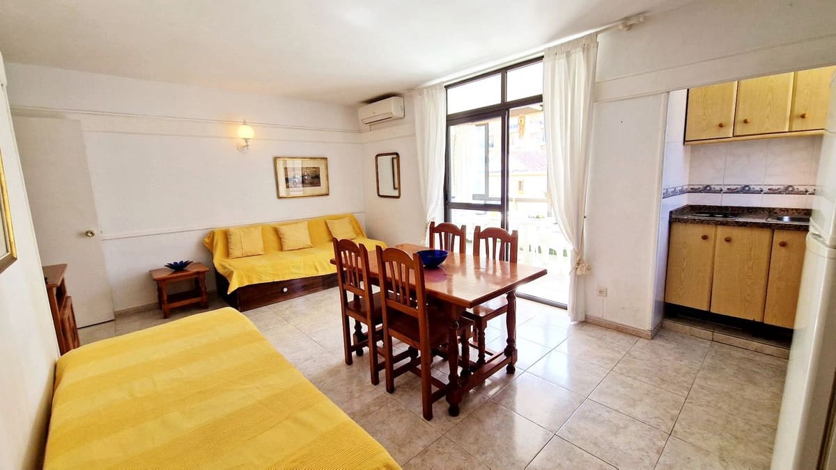 1 bedroom Apartment for sale in Fuengirola - € 220,000 (Ref: 9470150)