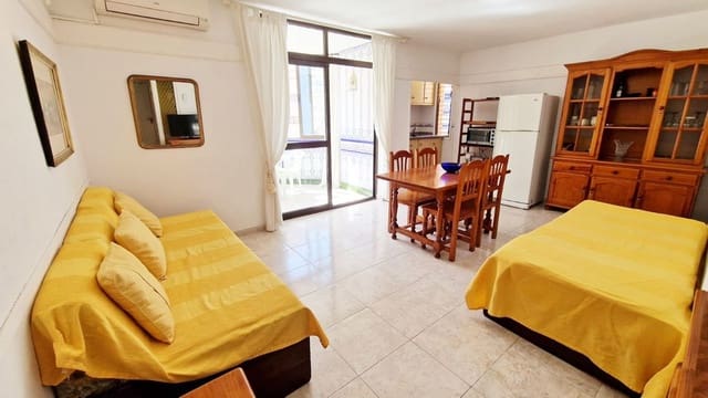 1 bedroom Apartment for sale in Castillo Sohail, Fuengirola - € 220,000 (Ref: 9470150)