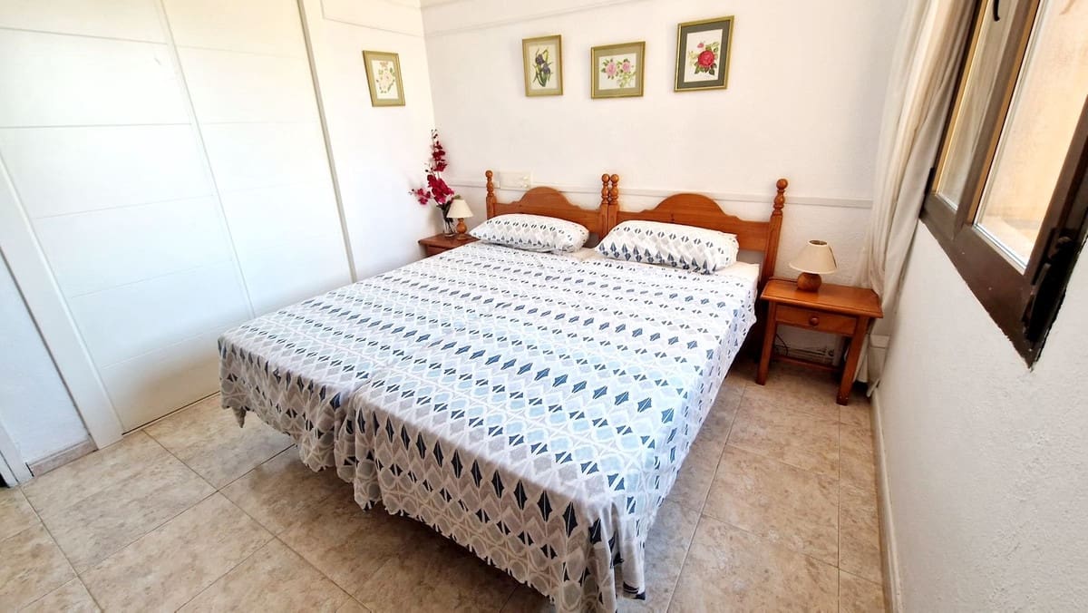 1 bedroom Apartment for sale in Fuengirola - € 220,000 (Ref: 9470150)