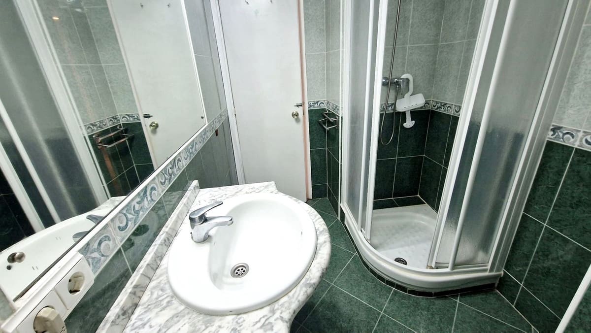 1 bedroom Apartment for sale in Fuengirola - € 220,000 (Ref: 9470150)