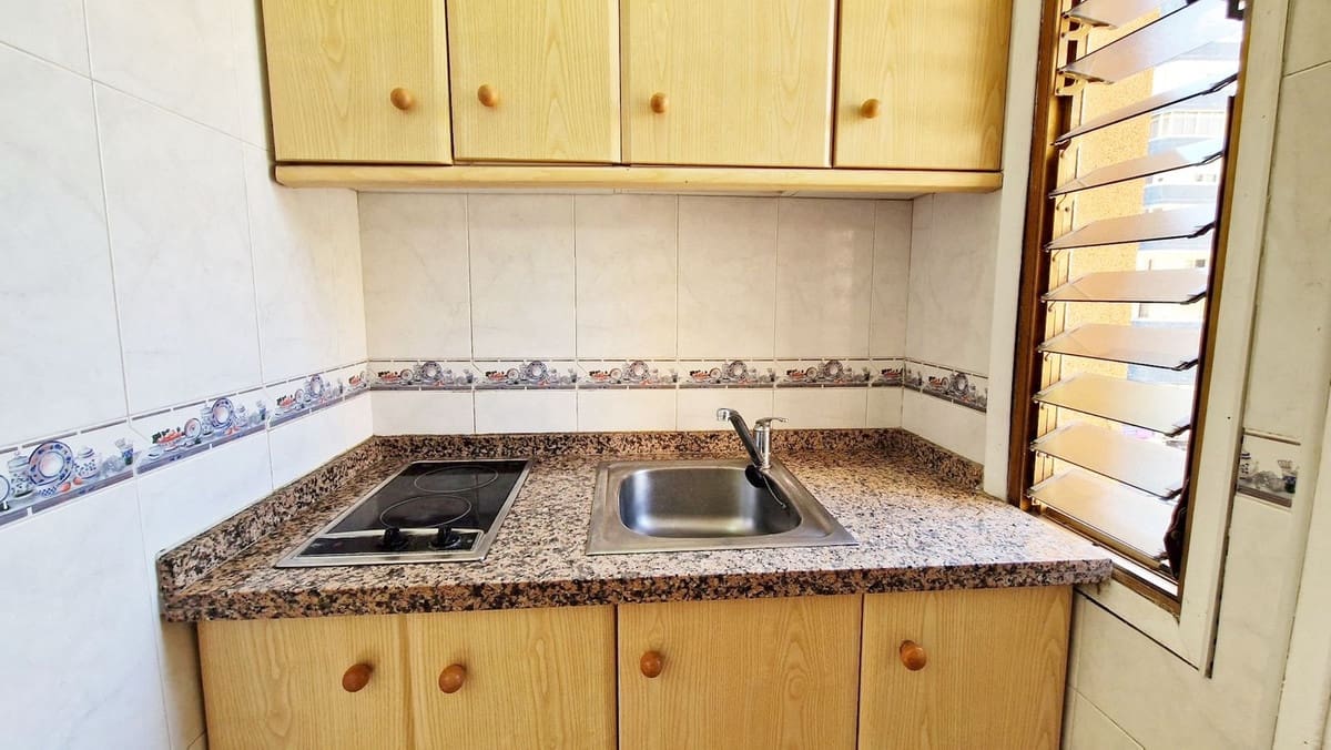 1 bedroom Apartment for sale in Fuengirola - € 220,000 (Ref: 9470150)