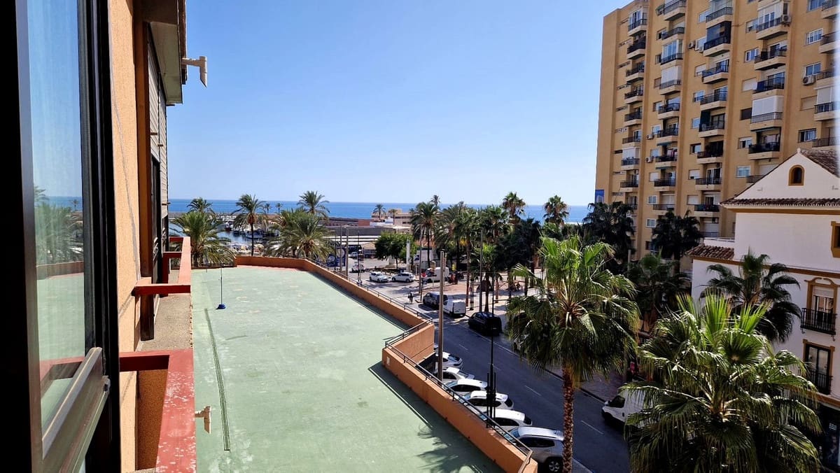 1 bedroom Apartment for sale in Fuengirola - € 220,000 (Ref: 9470150)