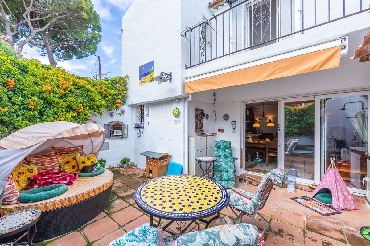 2 soveværelse Byhus til salg i Bahia de Casares med garage - € 418.000 (Ref: 9470774)