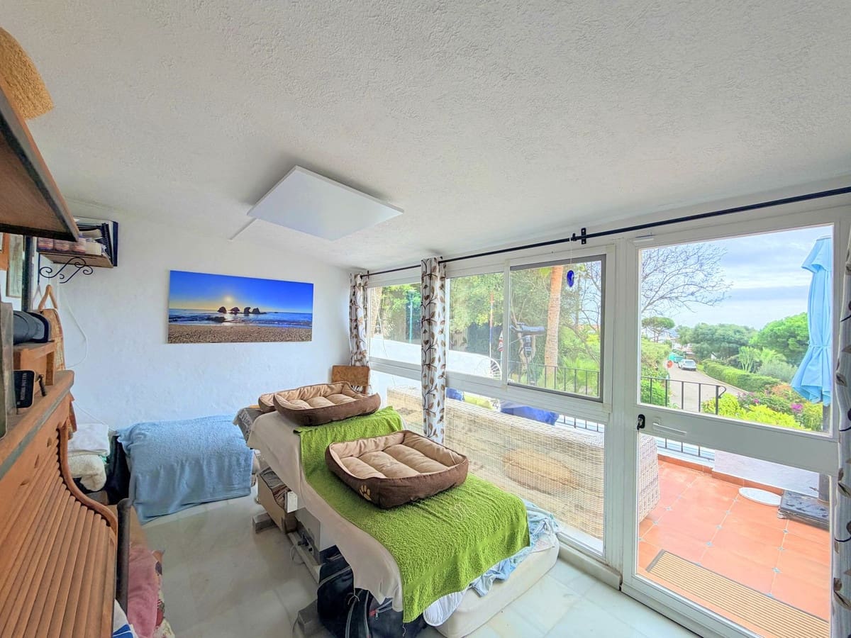 2 soveværelse Byhus til salg i Bahia de Casares med garage - € 418.000 (Ref: 9470774)