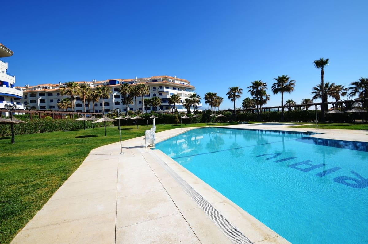 3 bedroom Apartment for sale in San Luis de Sabinillas - € 780,000 (Ref: 9470775)