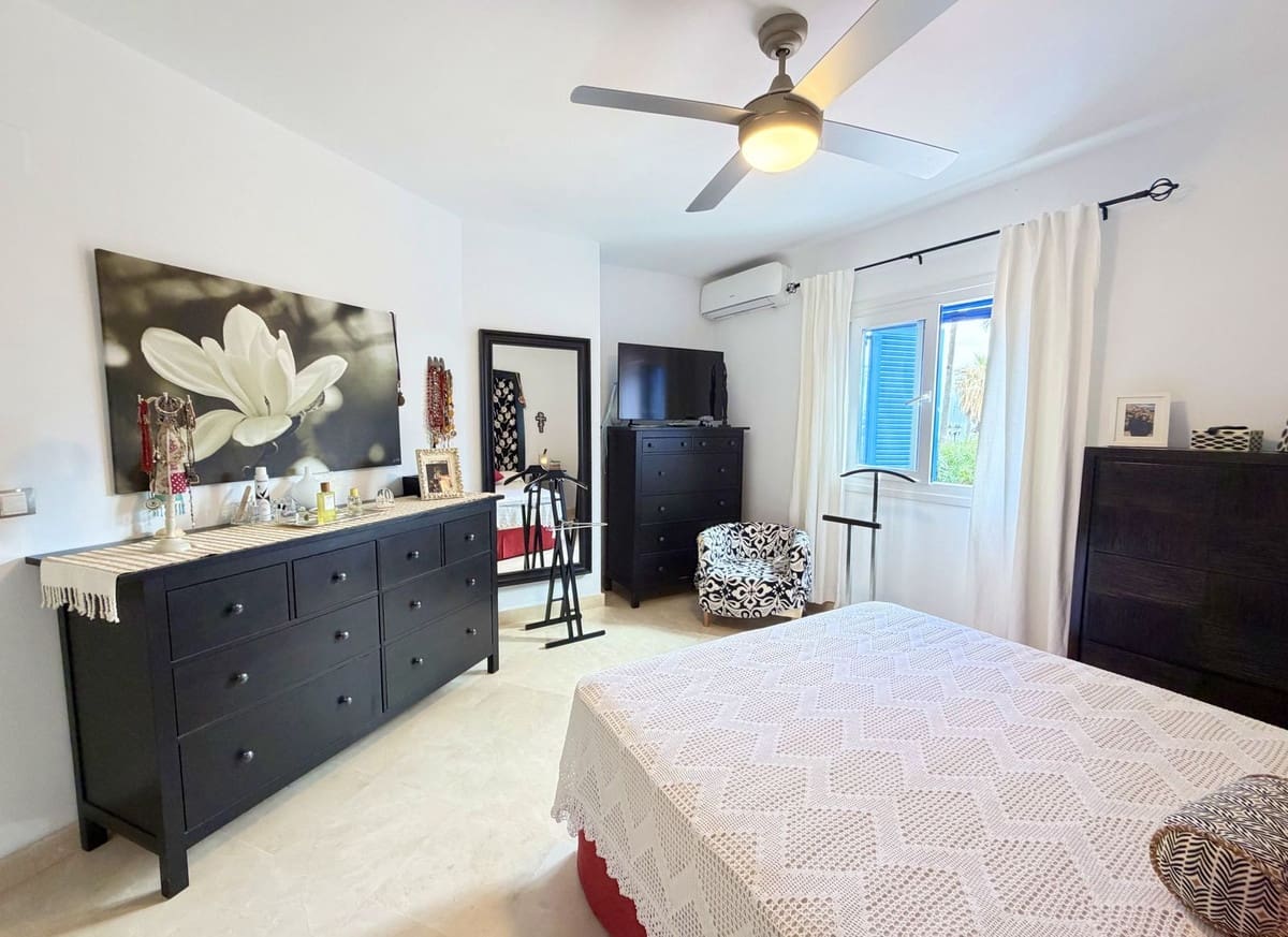 3 bedroom Apartment for sale in San Luis de Sabinillas - € 780,000 (Ref: 9470775)