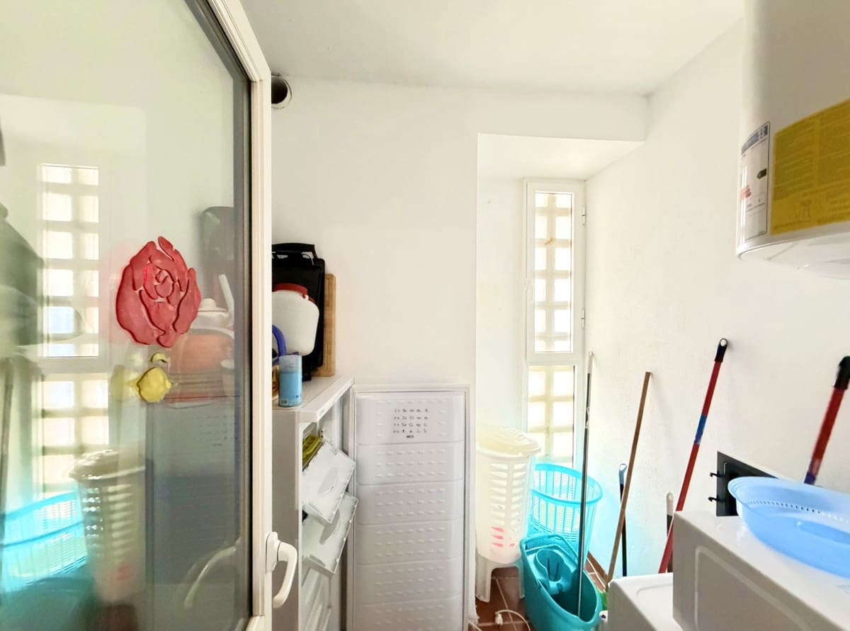 3 bedroom Apartment for sale in San Luis de Sabinillas - € 780,000 (Ref: 9470775)