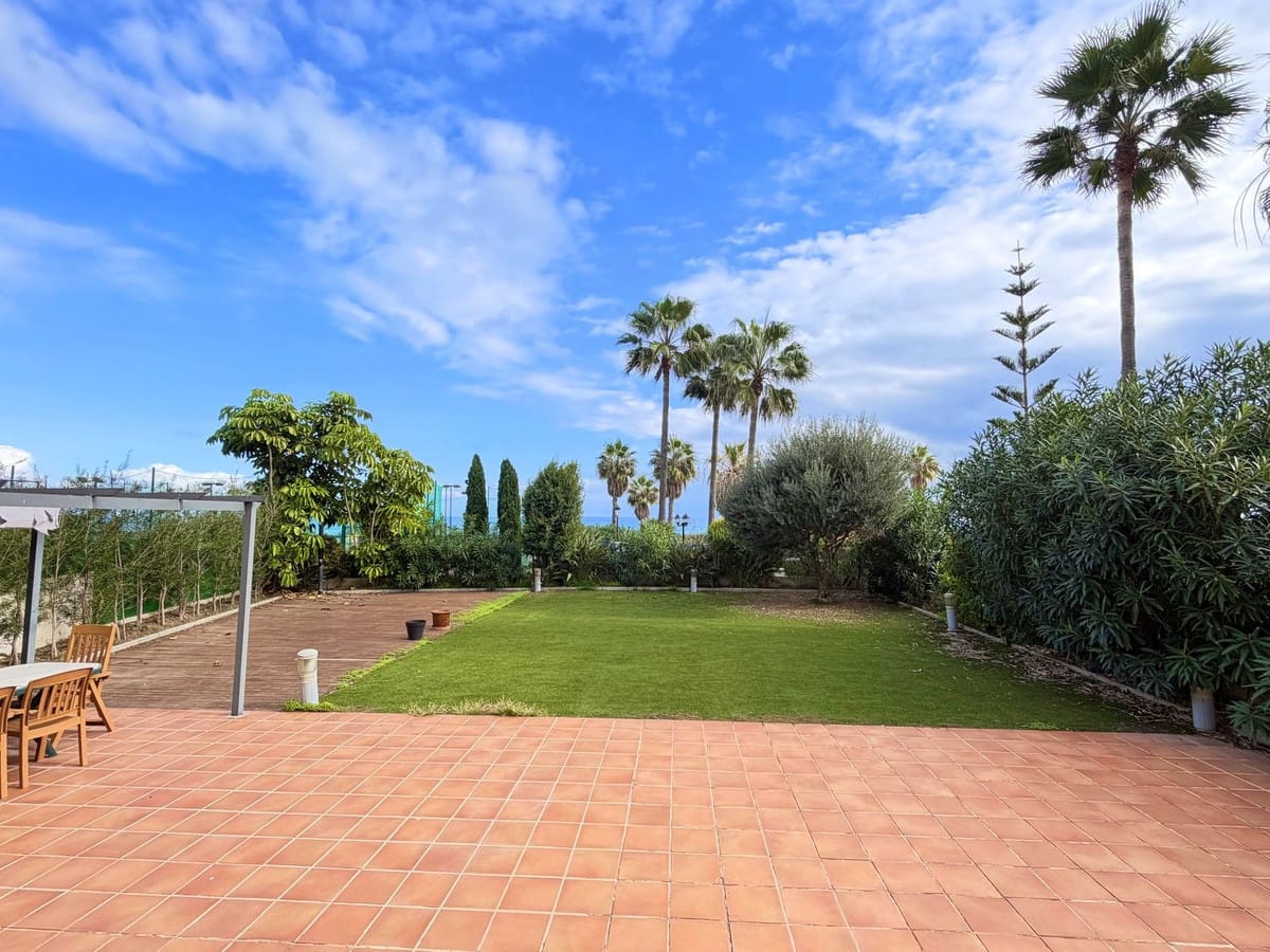 3 bedroom Apartment for sale in San Luis de Sabinillas - € 780,000 (Ref: 9470775)