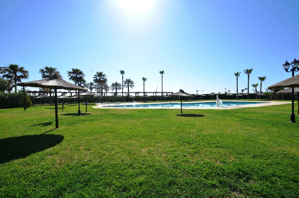 3 bedroom Apartment for sale in San Luis de Sabinillas - € 780,000 (Ref: 9470775)