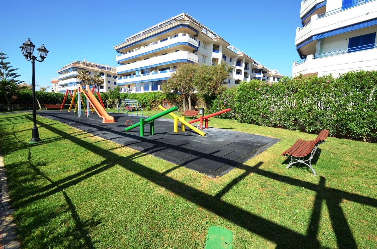 3 bedroom Apartment for sale in San Luis de Sabinillas - € 780,000 (Ref: 9470775)