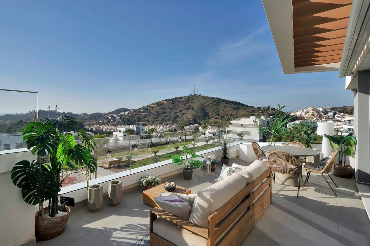 Ático de 4 habitaciones en Málaga ciudad en venta - 1.345.000 € (Ref: 9470776)