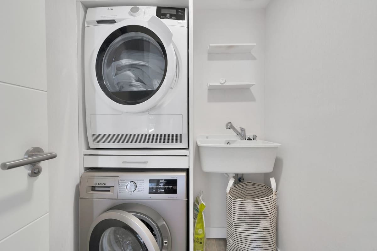 Ático de 4 habitaciones en Málaga ciudad en venta - 1.345.000 € (Ref: 9470776)