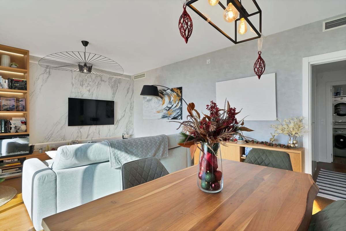 Ático de 4 habitaciones en Málaga ciudad en venta - 1.345.000 € (Ref: 9470776)