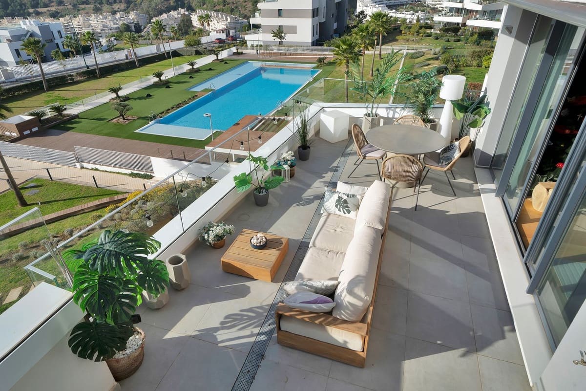 Ático de 4 habitaciones en Málaga ciudad en venta - 1.345.000 € (Ref: 9470776)