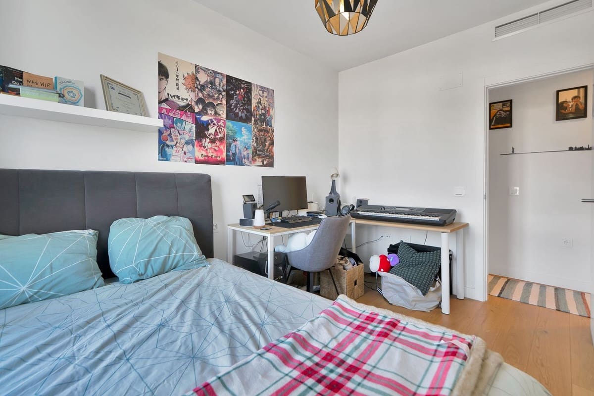 Ático de 4 habitaciones en Málaga ciudad en venta - 1.345.000 € (Ref: 9470776)