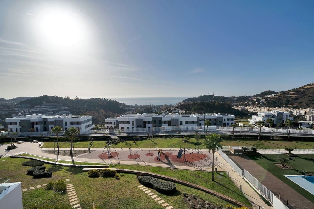 Ático de 4 habitaciones en Málaga ciudad en venta - 1.345.000 € (Ref: 9470776)