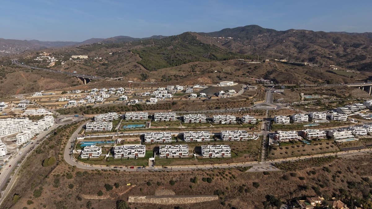 Ático de 4 habitaciones en Málaga ciudad en venta - 1.345.000 € (Ref: 9470776)