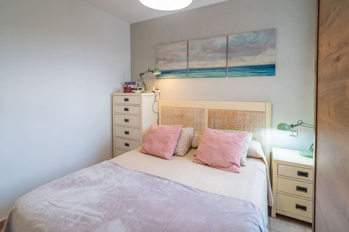 3 bedroom Apartment for sale in La Cala de Mijas - € 389,000 (Ref: 9470777)