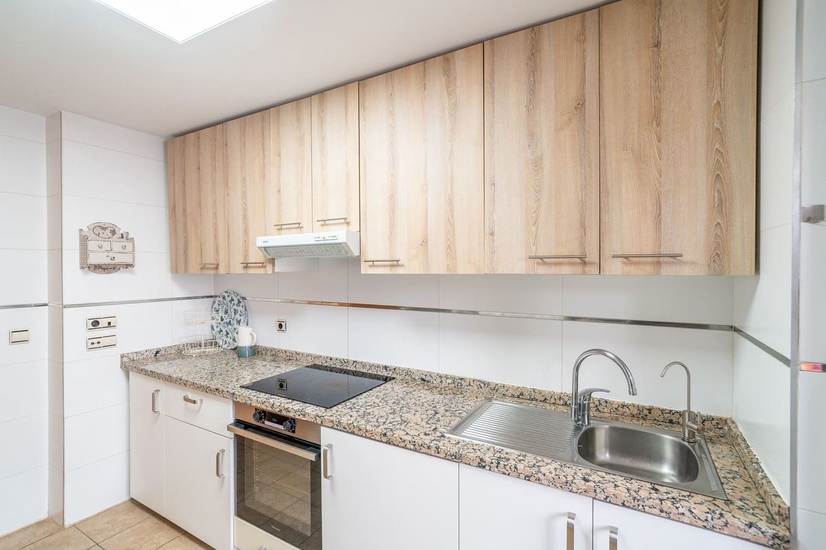 3 bedroom Apartment for sale in La Cala de Mijas - € 389,000 (Ref: 9470777)