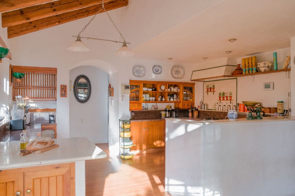 5 Zimmer Villa zu verkaufen in Estepona - 1.900.000 € (Ref: 9470779)