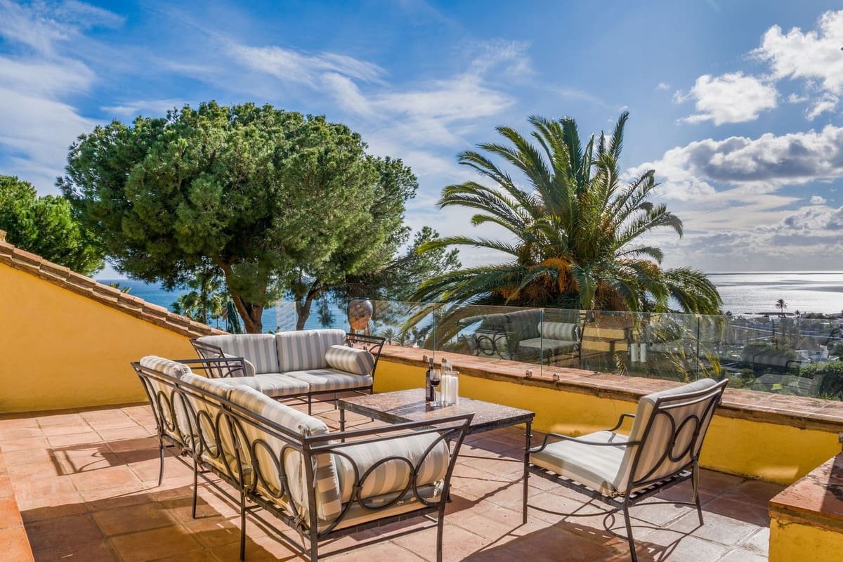 5 Zimmer Villa zu verkaufen in Estepona - 1.900.000 € (Ref: 9470779)