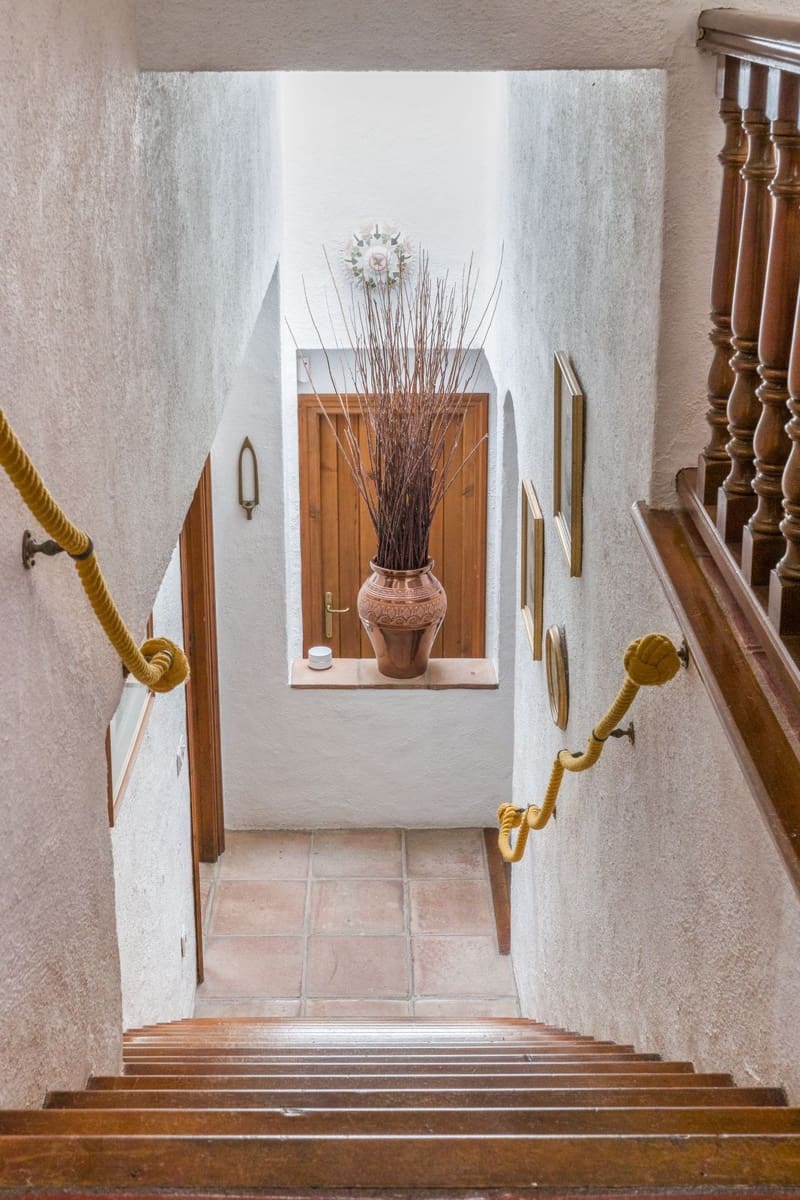 5 Zimmer Villa zu verkaufen in Estepona - 1.900.000 € (Ref: 9470779)