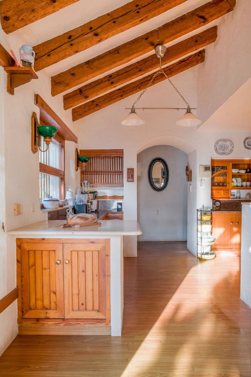 5 bedroom Villa for sale in Estepona - € 1,750,000 (Ref: 9470779)