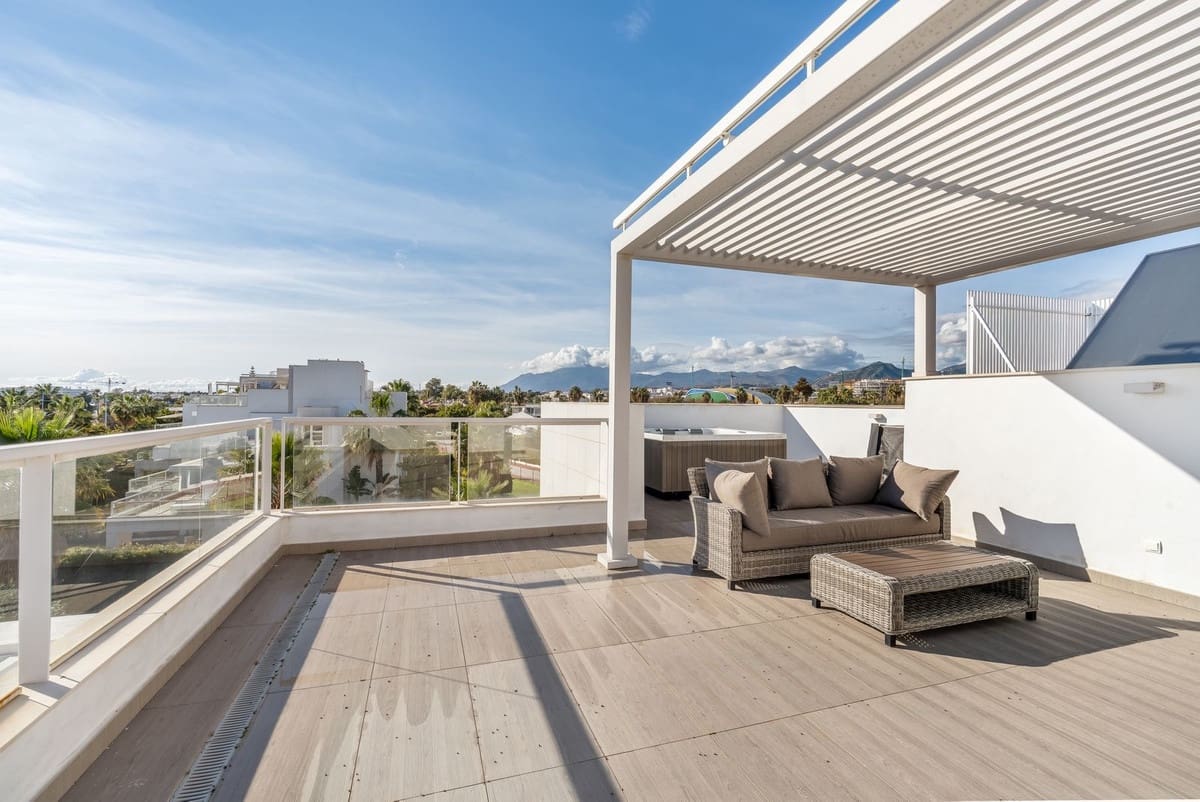 3 soverom Penthouse til salgs i San Pedro de Alcantara - € 1 175 000 (Ref: 9473619)