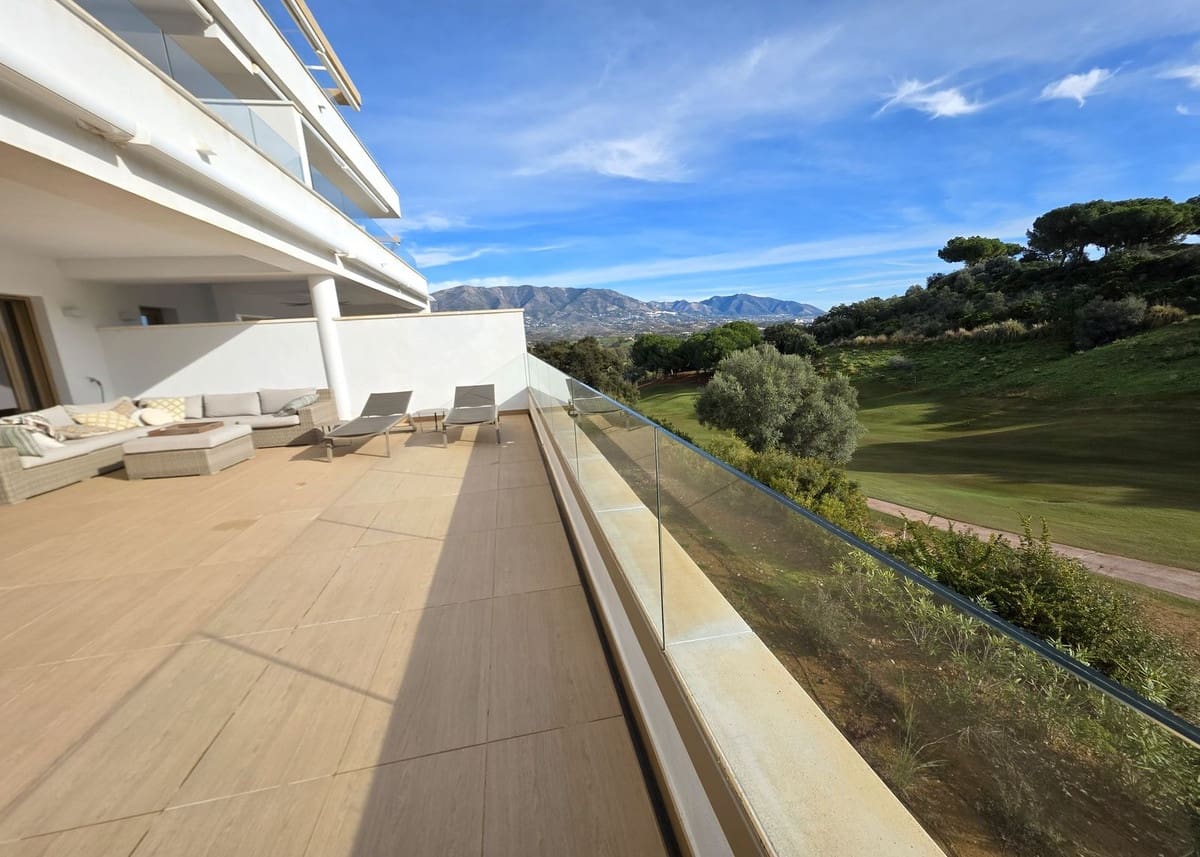 2 bedroom Apartment for sale in La Cala Golf - € 485,000 (Ref: 9473621)