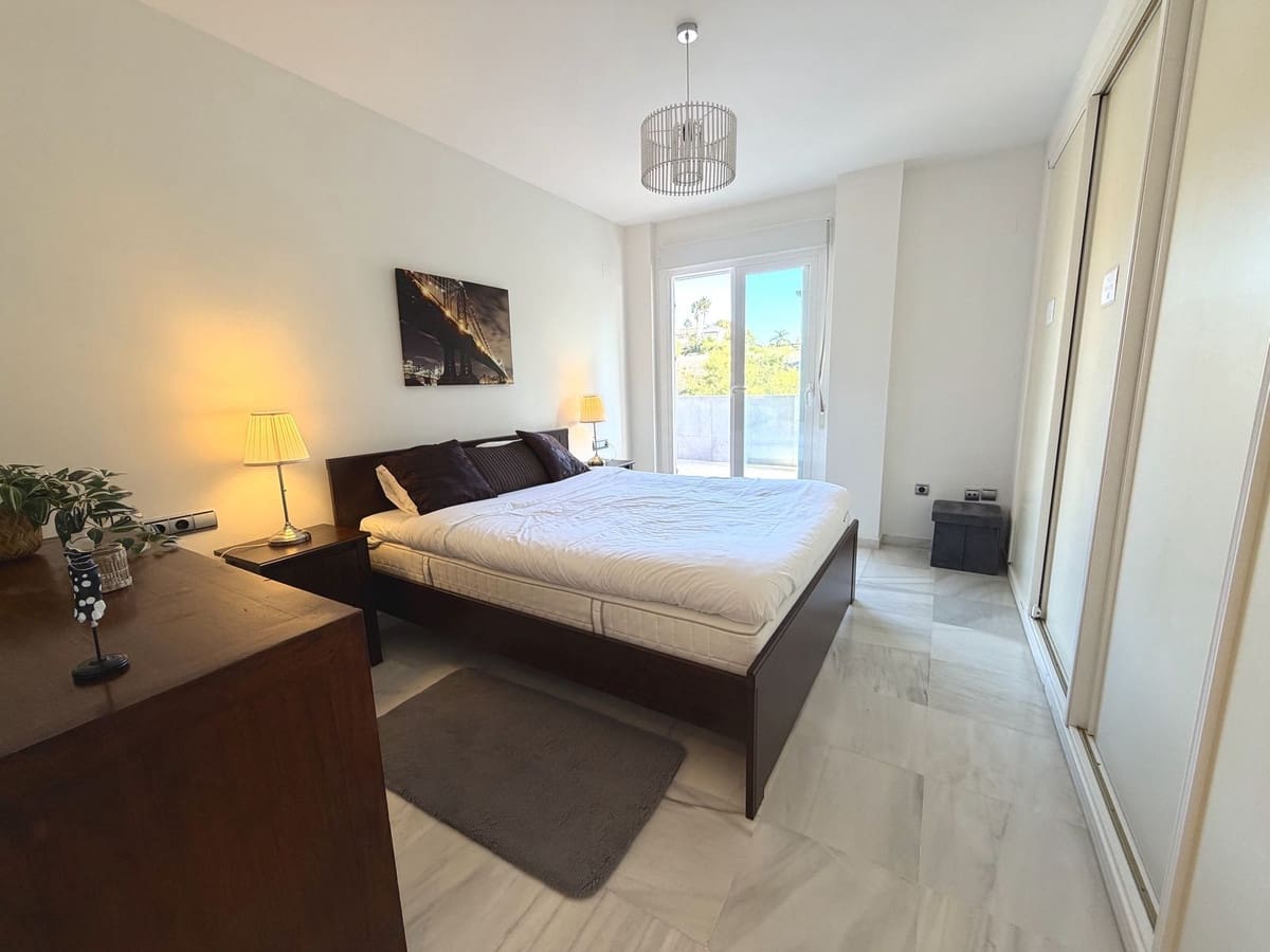 2 Zimmer Penthouse zu verkaufen in Nueva Andalucia - 549.000 € (Ref: 9474608)