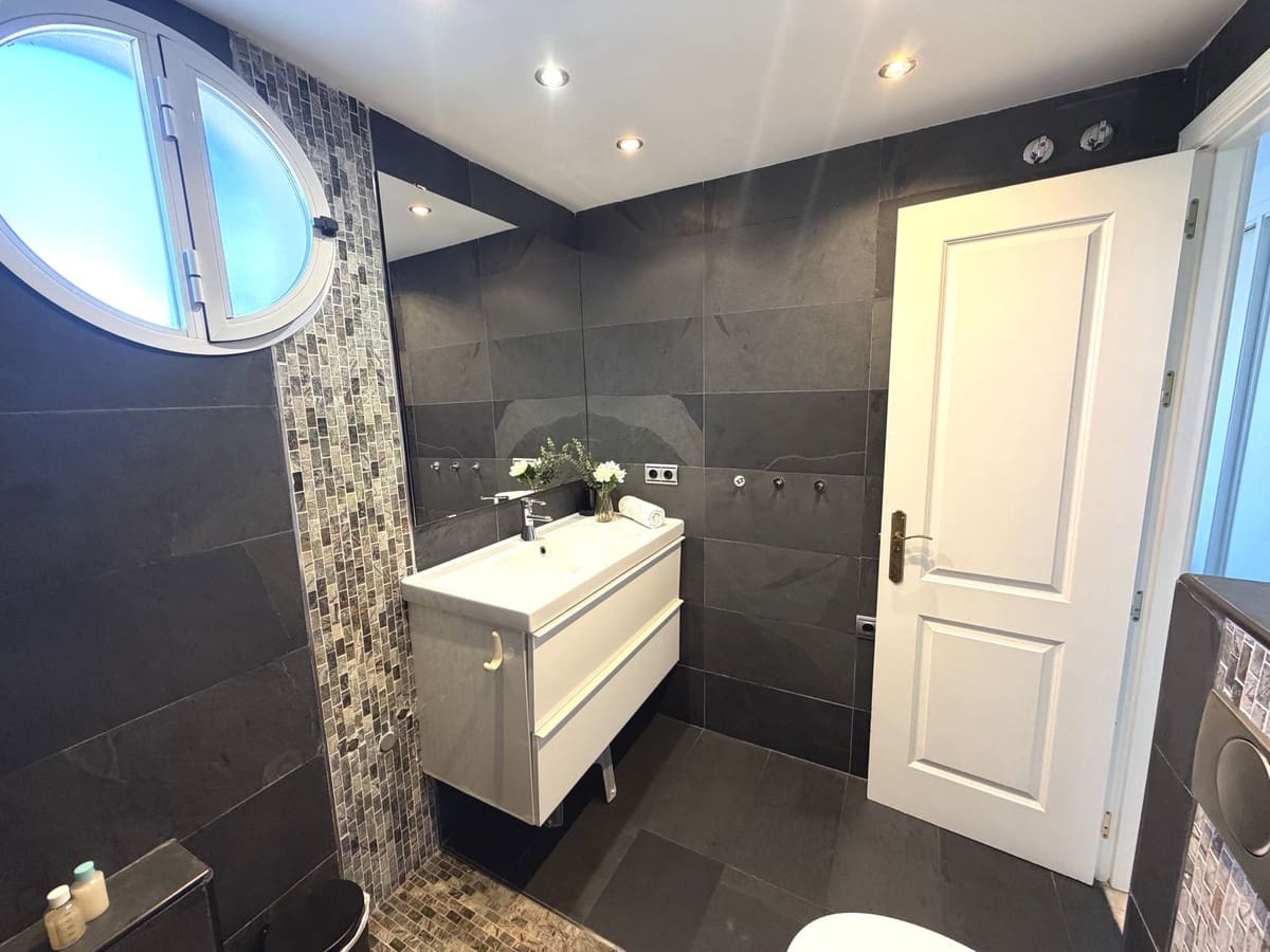 2 Zimmer Penthouse zu verkaufen in Nueva Andalucia - 549.000 € (Ref: 9474608)