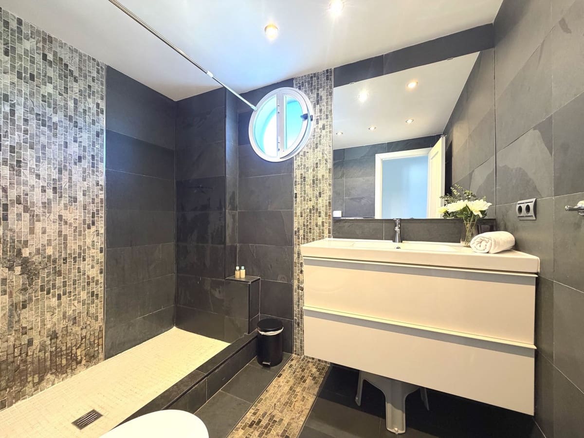 2 Zimmer Penthouse zu verkaufen in Nueva Andalucia - 549.000 € (Ref: 9474608)